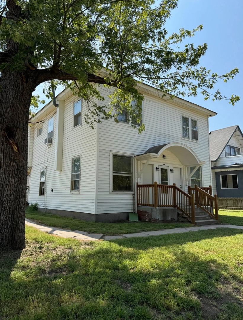 229 E 6th Ave building exterior