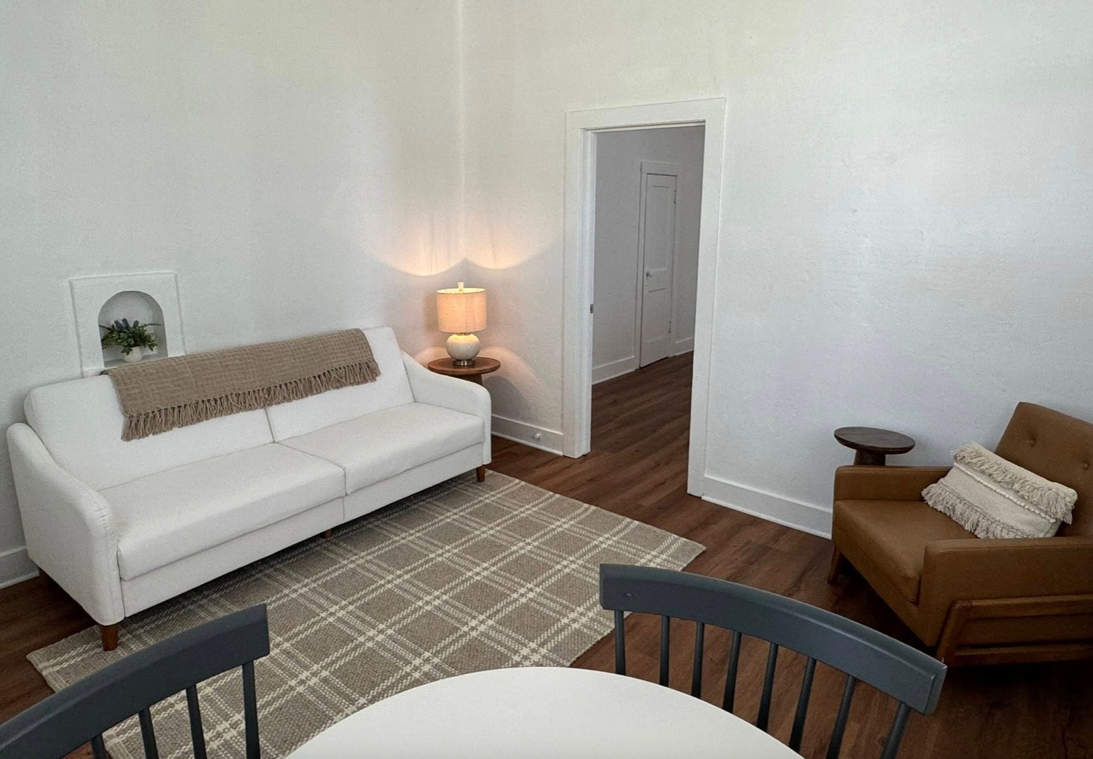 229 E 6th Ave Apt 2, photo 3