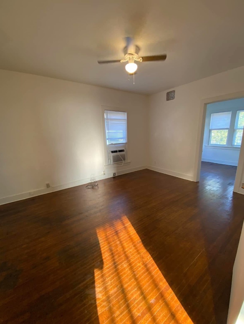 229 E 6th Ave Apt 4, photo 3